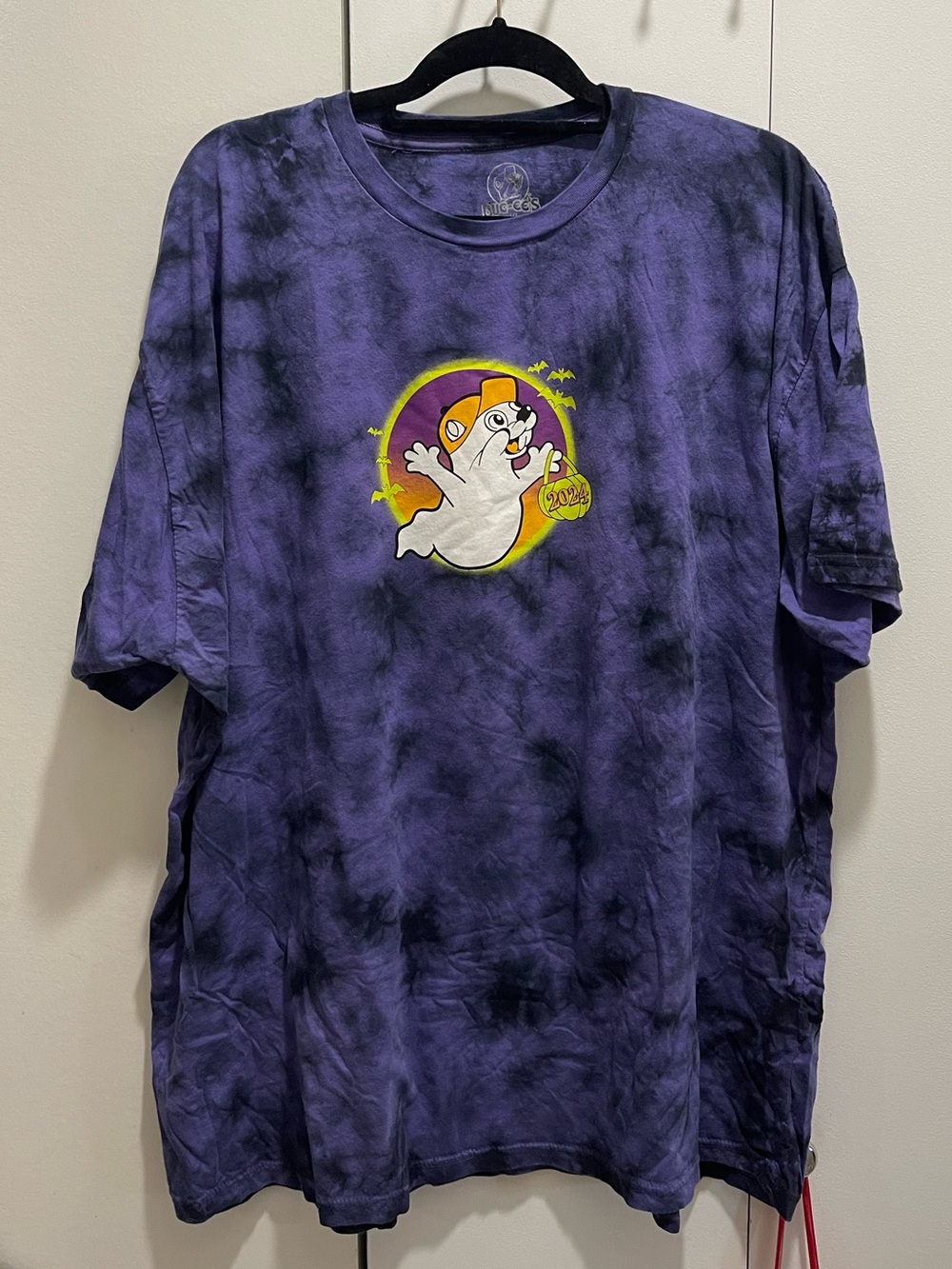 Buc-ee’s Halloween 2024 shirt, glow in the dark, 3XL